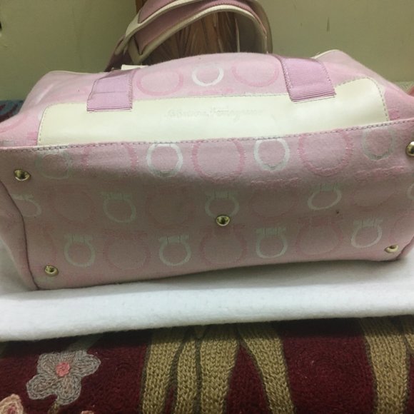 Authentic Salvatore Ferragamo Handbag - Picture 5 of 16